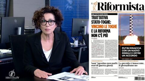Angela Azzaro In Edicola